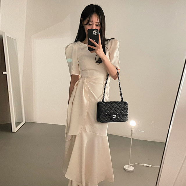 Korean chic French elegant design sense niche strap waist slimming knee long fishtail dress women