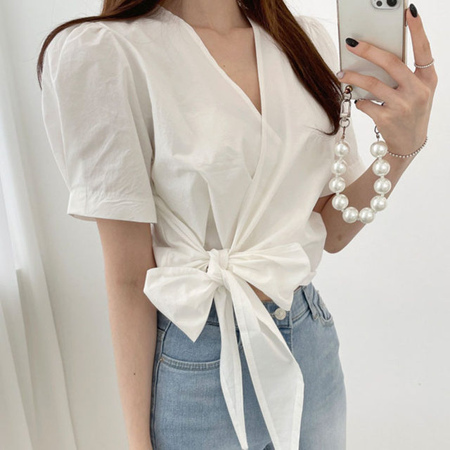 Korean chic French simple temperament V-neck cross-tie bow waist short design puff sleeve shirt women