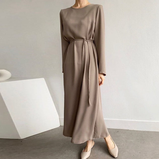 Korean chic early spring minimalist round neck solid color tie waist slim skin-friendly long-sleeved dress dress