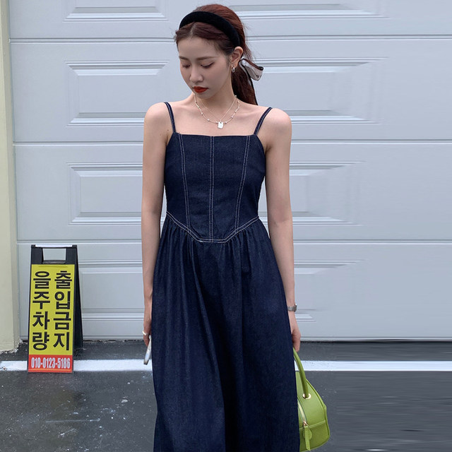 Korean chic summer retro temperament square collar exposed collarbone pleated waist pocket design denim suspender dress