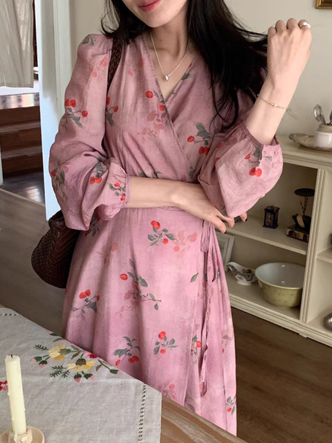 Korean chic spring French retro V-neck lace-up waist slimming one-piece puff sleeve floral dress for women