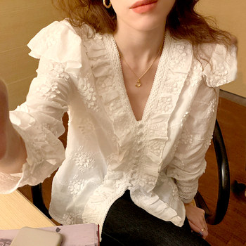 Korean chic French sweet V-neck heavy industry embroidery flower fungus edge stitching single-breasted loose long-sleeved shirt