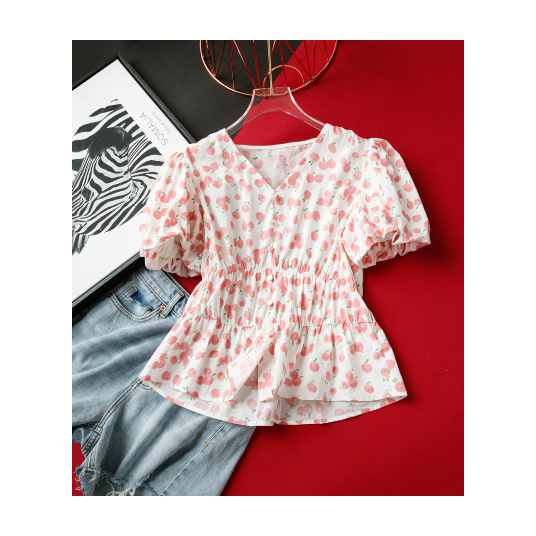 Rice Home Good quality earthly water Honey peach French style retro reduction age cute V Collar Foam with waist printed blouses