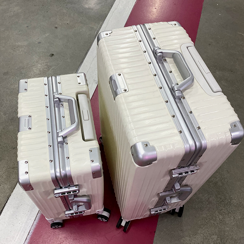 Pure color little fresh suitcase woman 20 white suitcase high face value pull-over box student 24 universal wheel aluminum frame male