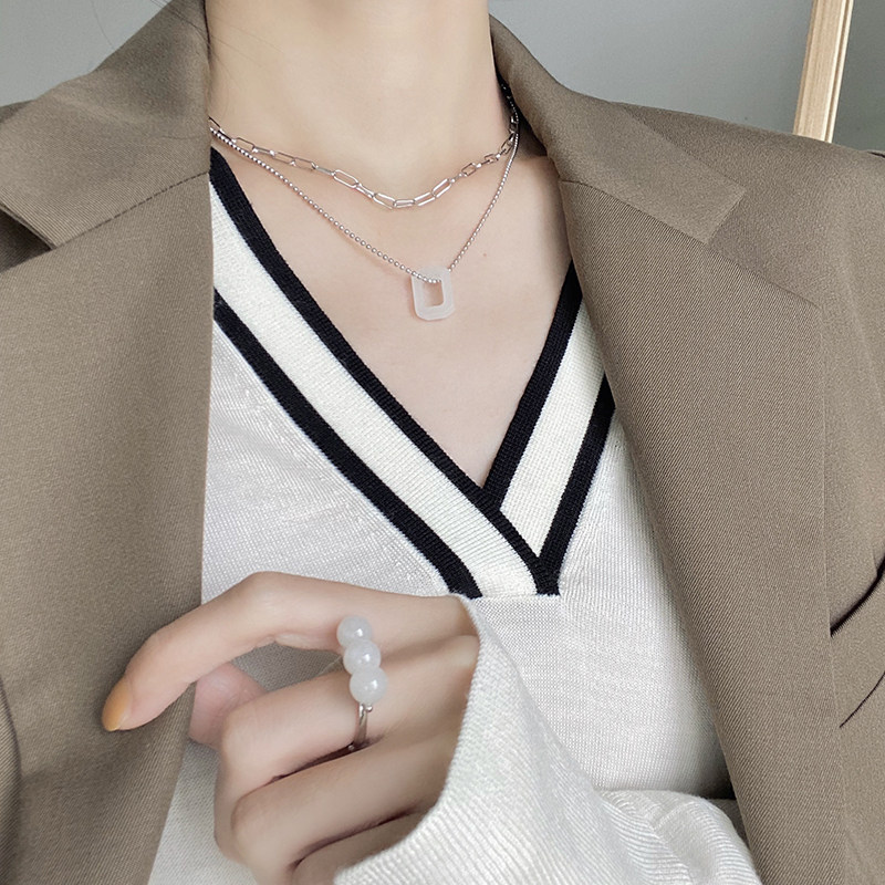 Double layer laminated necklace and field jade pendant necklace woman s925 pure silver lock bone chain light extravagant and small crowdsourced design