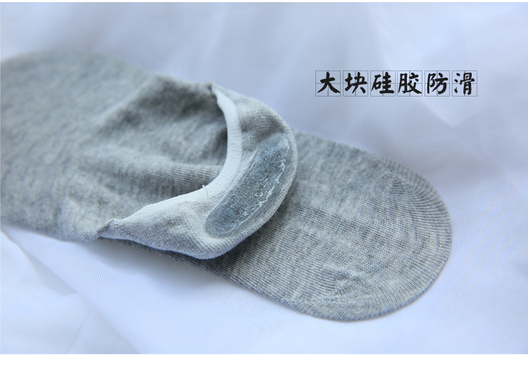 Hàn quốc vớ thuyền kích thước lớn nữ mùa hè phần mỏng cotton nông miệng vớ vô hình băng lụa liền mạch silicone non-slip ren vớ bộ