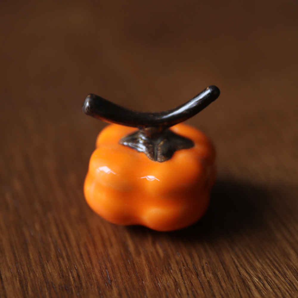 Spring mud bionic ceramic small Japanese tea ceremony accessories ornaments antique ceramic tea pet layer holder pen holder chopsticks holder