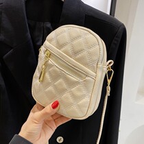 French small crowdsourced mini-pouch pack woman 100 hitch 2021 new genuine leather skew satchel ultra-fire rhombus embroidered phone bag