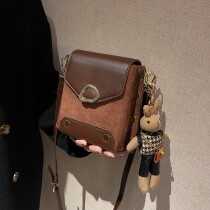 French small crowdfire packet 2021 new pack Damp Girl Bag Design Diagonal Satchel Frosted Small Square Bag Genuine Leather