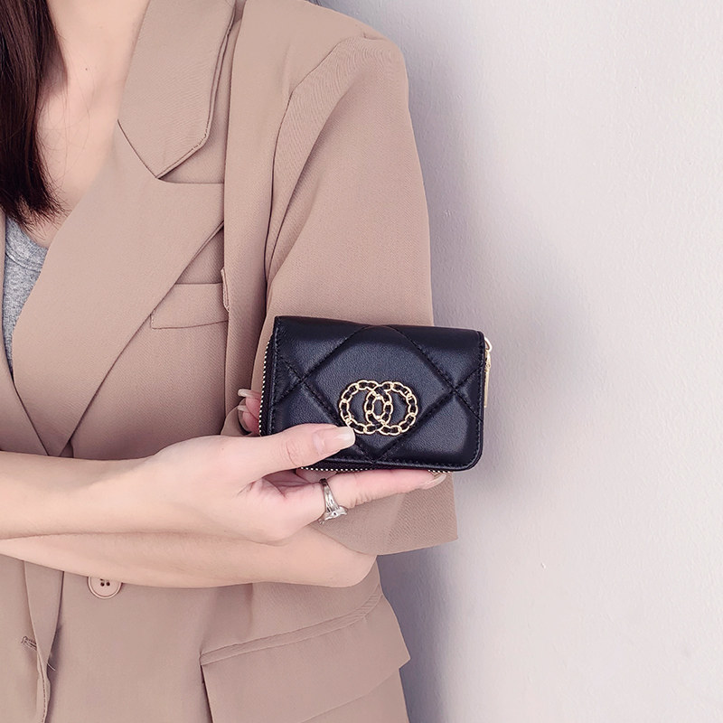 Small goat pickup bag wallet two-in-one woman 2022 new genuine leather light lavish necklace with small scent and multi-position with zero wallet