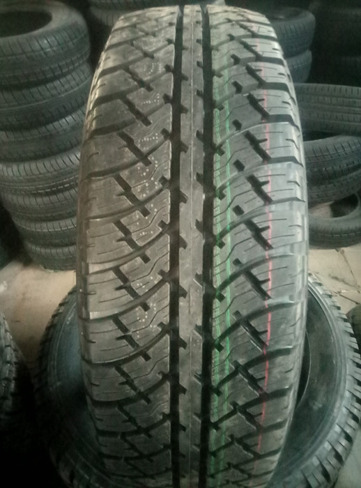  Heavy-Duty Truck Tires 195/205/215/225/235/245/60/65/70/75R15/16