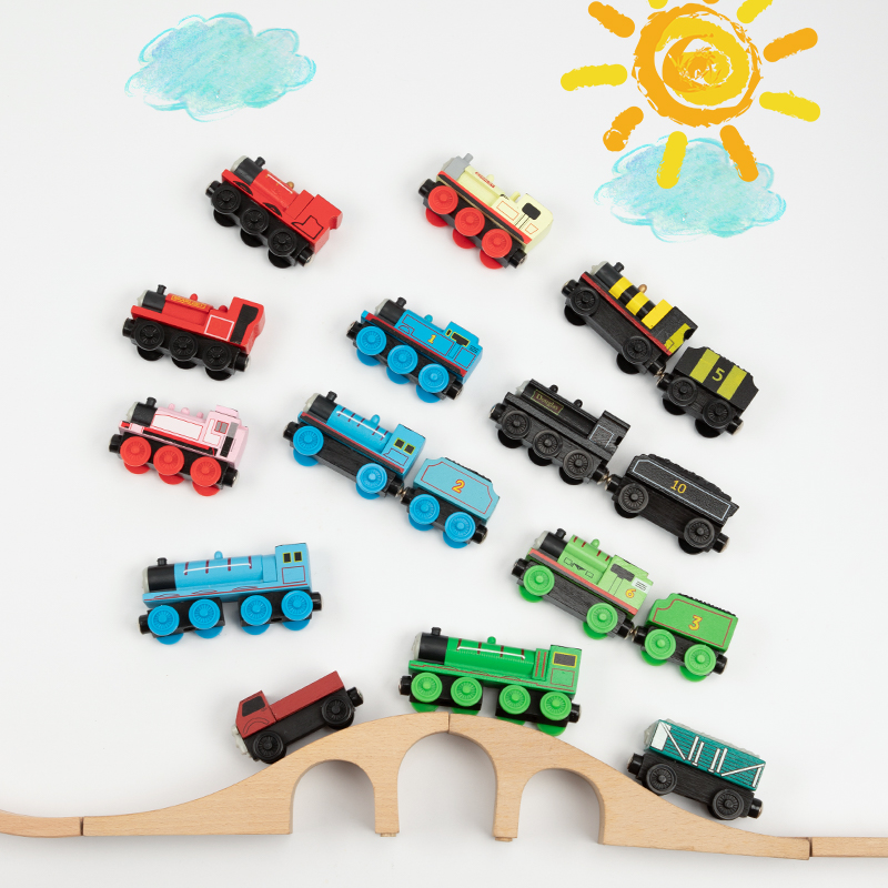 Wooden small train children's wooden hand-pushed small locomotive compatible with BRIO rice rabbit boys and girls 3 tracks No 25-44