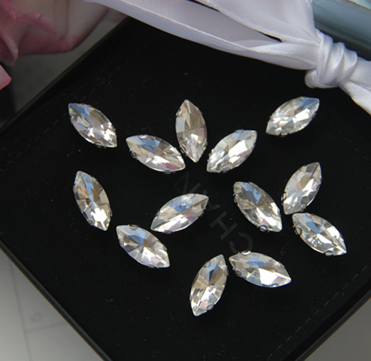 Hand sewing horse eye button glass crystal drill DIY handmade butterfly knot clamp accessories ribbon 5mm*14mm