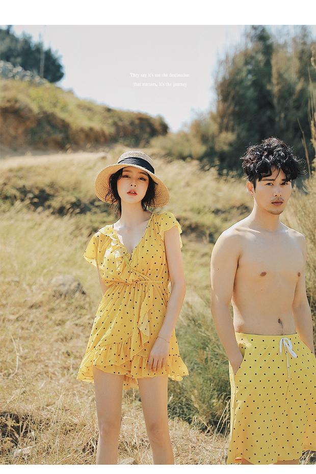 2019 cặp đôi mới bơi đồ bơi bikini ba mảnh nhỏ màu vàng tươi kỳ nghỉ spa nhỏ ngực áo tắm nữ - Vài đồ bơi 	bộ đồ đôi đi biển