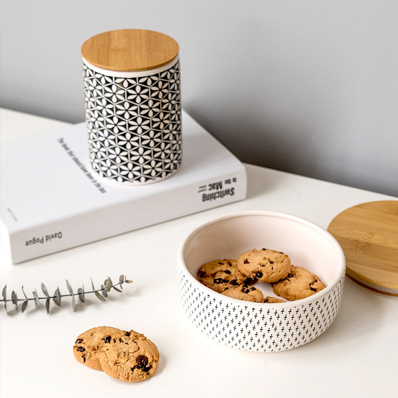 LIMlife Ceramic Snack with Cover Can Cover European Can Kitchen Sealed Can Cabinet Can Cabinet