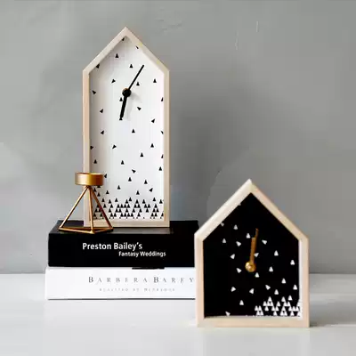 Lianglu creative Christmas alarm clock Nordic home decoration European bedroom living room personality small clock Cafe decoration