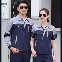 Пять поколений летних тонких длинных рукавов, верх серый, низ темно-синий.