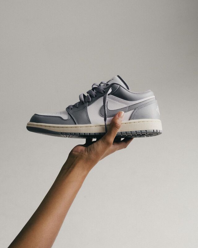 Air Jordan 1 Low Aj1 Retro Gray Distressed Low-Top Basketball Shoes 553558/553560-053