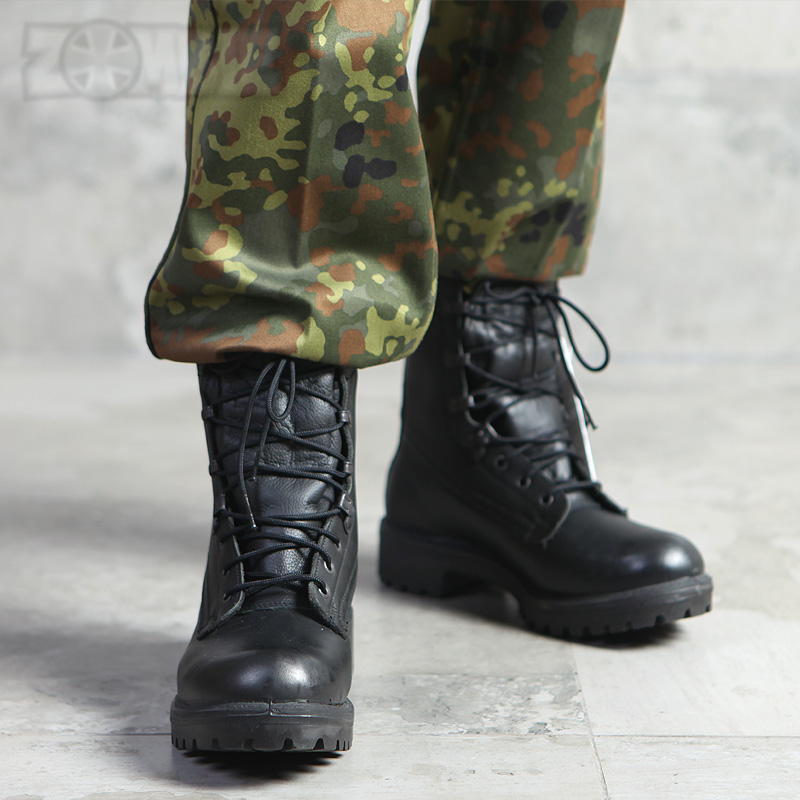 British imports of British army's original outdoor S95 imported outdoor winter mountain mountain anti - tactical shoes for combat bull leather boots