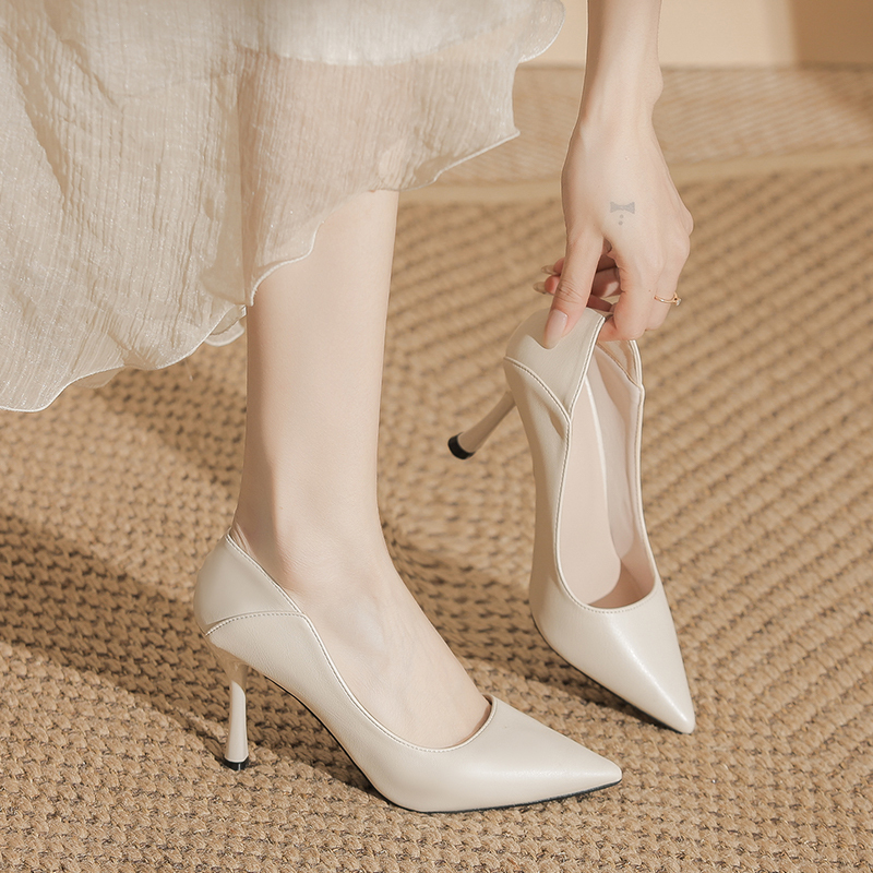 Beautiful 2025 New Large-Size High-Heeled Shoes with Extra Width and Height, Pointed Toe, Thin Heel, Medium Heel, Comfortable for Commuting and Work, Women's Single Shoes Beautiful 2025 New Large-Size High-Heeled Shoes with Extra Width and Height, Pointed Toe, Thin Heel, Medium Heel, Comfortable for Commuting and Work, Women's Single Shoes