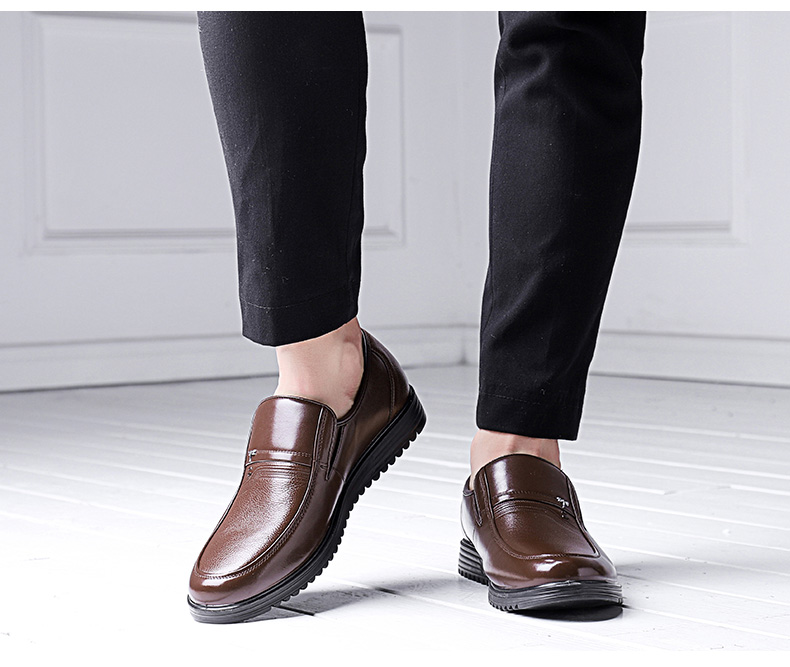 Giày đơn nam màu đỏ 蜻蜓 da 2018 mùa thu mới chính thức kinh doanh giày đế thấp giày the thao nam nike