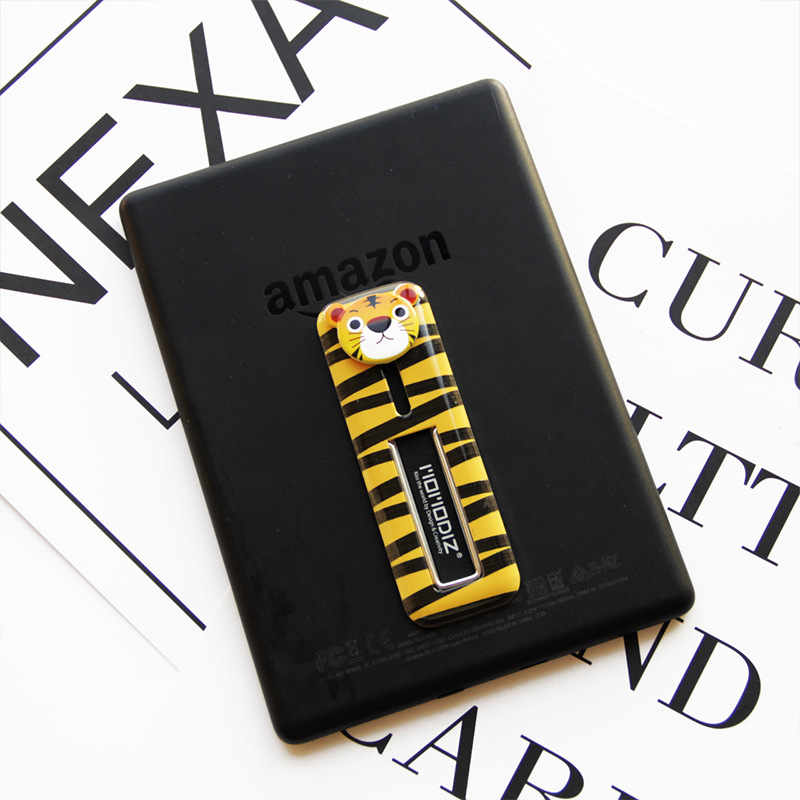 Portable mobile phone ring buckle bracket cute creative Kindle tablet personality back sticky lazy bracket to send hook