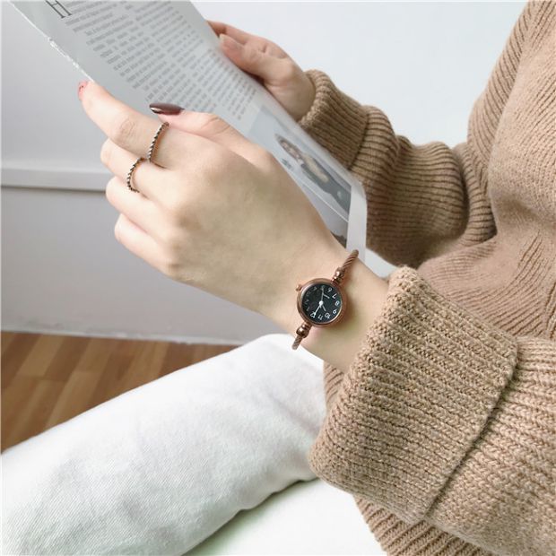 Các loại khác nhau của vòng tay gió mát mẻ nữ sinh viên phiên bản Hàn Quốc của ban nhạc mỏng đơn giản nhỏ và đơn giản quay số văn học retro nhỏ - Vòng đeo tay Cuff vòng tay handmade