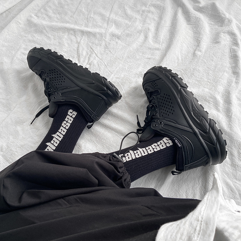 Shawn Yue with the same function Shanben Hong Kong style all black net red couple summer breathable daddy shoes men's muffin ins tide