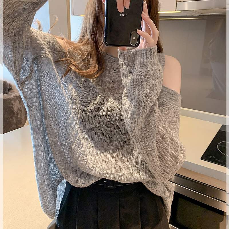 Tidal truffle shoulder-knitted sweatshirt for women 2020 spring fit new Korean version temperament V collar Long sleeve blouse loose and lazy sweaters