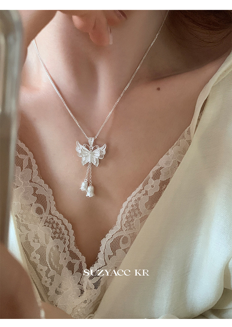 Серебряное ожерелье suzyacc kr纯银铃兰吊坠蝴蝶项链轻奢小众高级感锁骨链2024新款