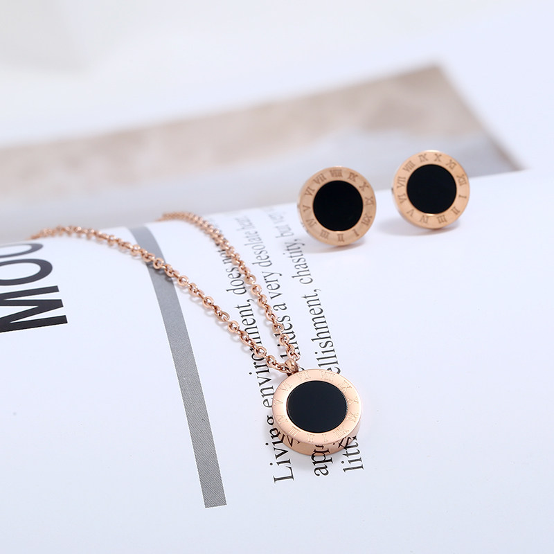 Japan and Korea Rome Digital Titanium Steel Bar Rose Gold Necklace Black Disk Simply Do Not Remove Color Chain Set
