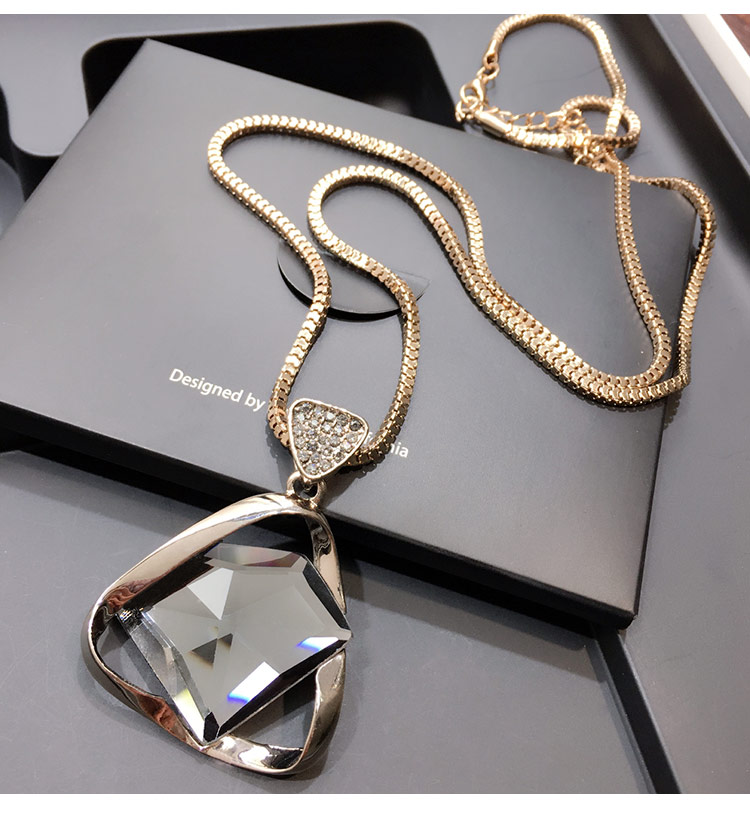 South Korean ornament minimalist Decorative Necklace Accessories necklace with women's hair Clothes necklace with long version of clothes pendant autumn and winter 100 hitch