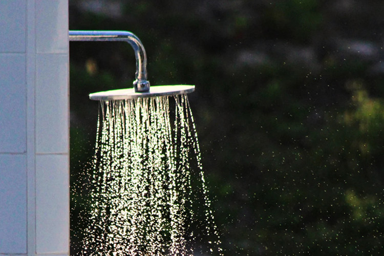 想随心所“浴”？自动调温热水器安排上了