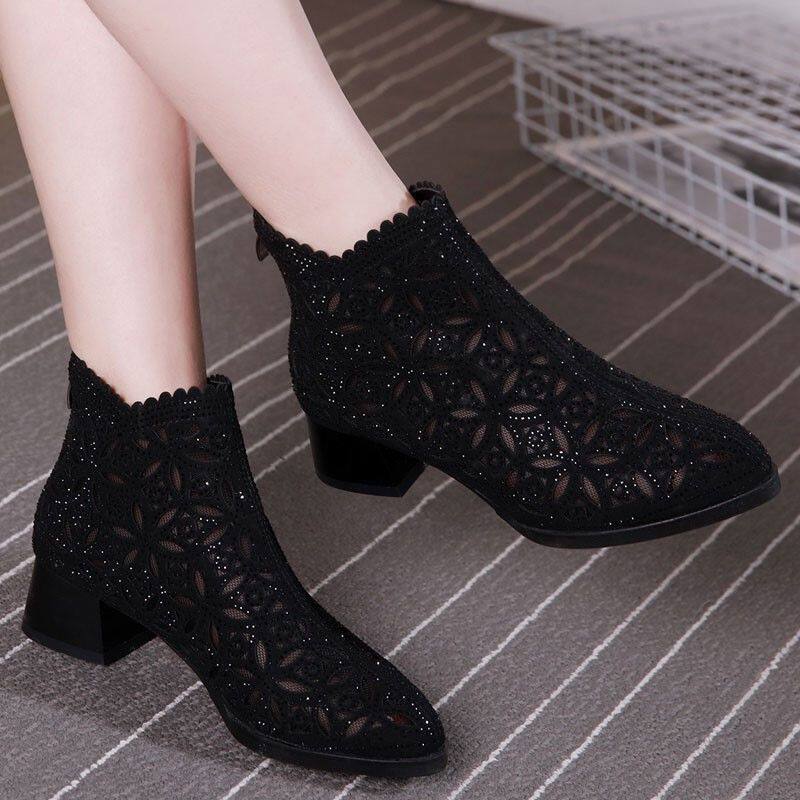 Net Yarn Hollowed-out Coarse Heel Short Boot Tip Martin Boots Summer New Women's Shoes 20223 Pops Fashion Water Drill Cool Boots 