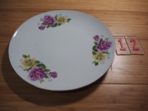 (Moving Sale) Old Articles Porcelain Dishes 3 Clusters of Flower Dishes at the Bottom of Jingdezhen China