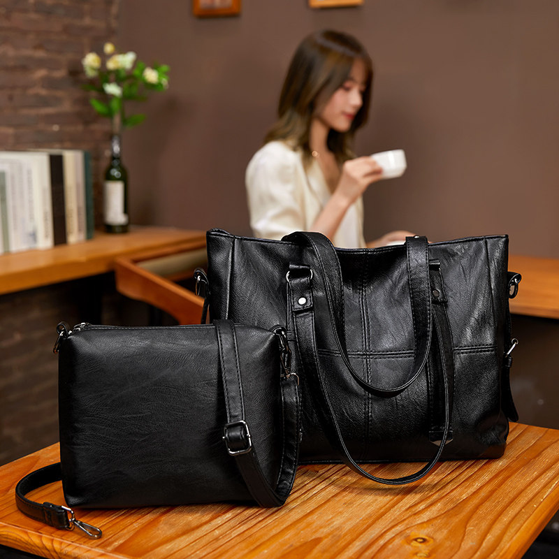 Tide Cards Genuine Leather Handbag Women 2022 New Fashion Single Shoulder Sloped Satchel Large Bag Large Capacity Minimalist Atmospheric tote bag