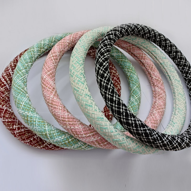 Small fragrant wind car steering wheel sleeve All season universal Benz Audi BMW spring summer non-slip to cover goddess 