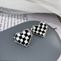 2021 New exaggerated checkerboard Diamond Big Peach heart nail female 925 silver needle design sense grid earrings earrings