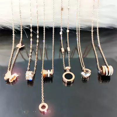 Titanium steel necklace female small waist clavicle neck niche design sense simple temperament Net red butterfly pendant New Tide