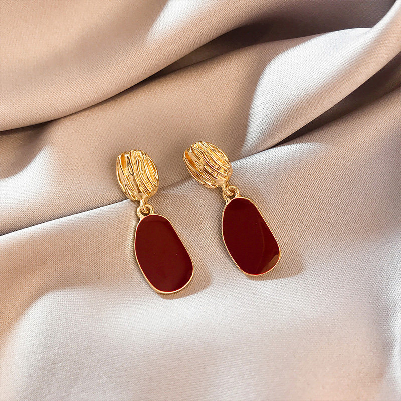 Suitable for winter retro drip red water drop earrings Korea 925 silver needle small tide of wind needle ear crash