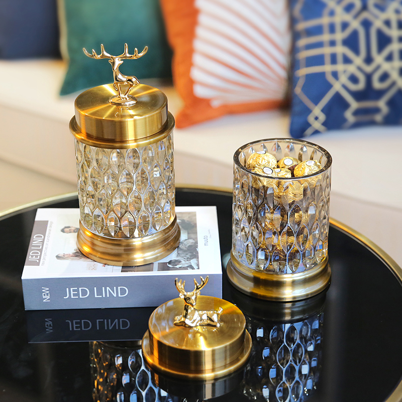 European household tea decorations are equipped with plated deer - headed glass candy cans with cover cans