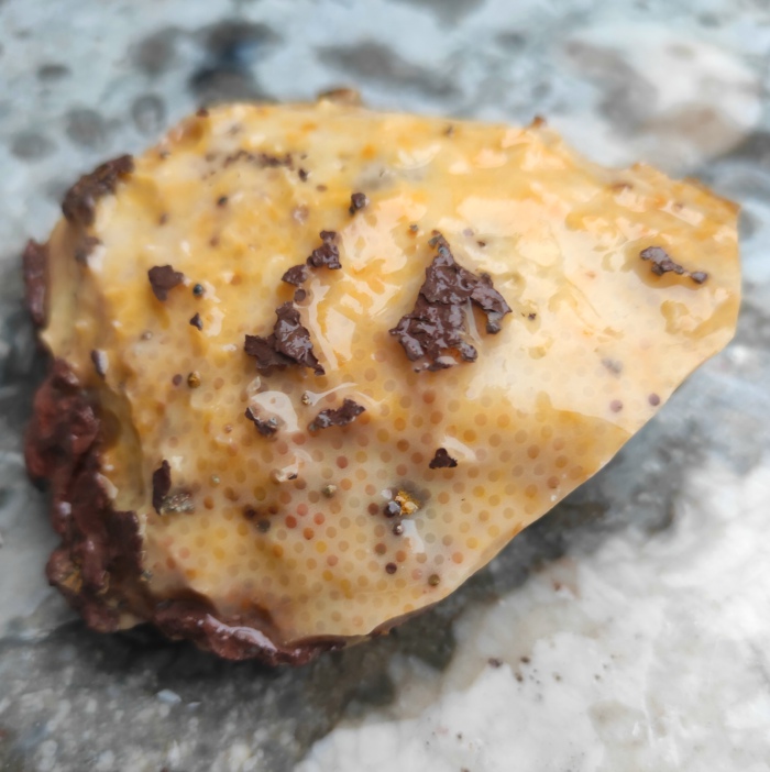 Ning Qianqi Stone Coral Jade Yellow White Natural Chite Small Pieces Strawberry Tattoo Raw Materialised Stone Raw Stone Can Be Carved