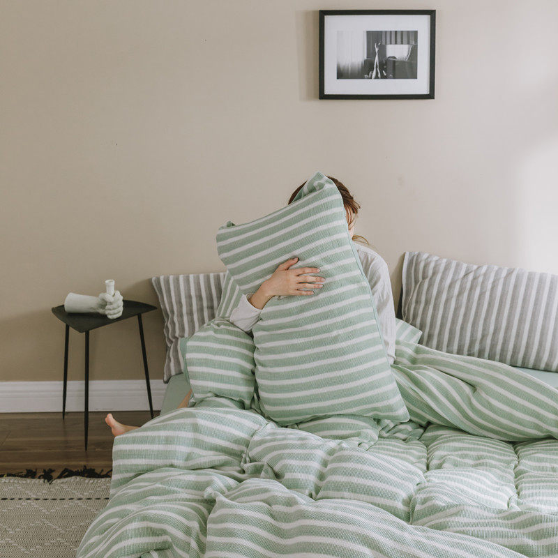 Japan-style brief Nordic full cotton Huffag Four pieces of pure cotton nude sleeping knit cotton sky cotton quilted bed with bed linen