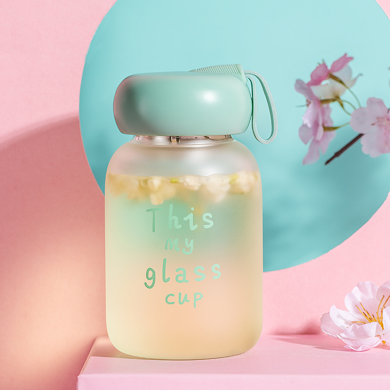 The same instrumental glass cup female Korean version cute freshening the small water glass simple portable children's cup mini-flower tea cup