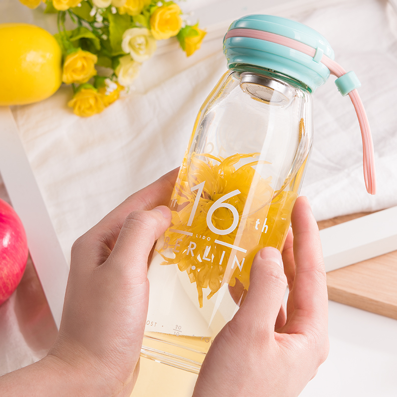 Glass women's portable water cup creative trend Korean version of fresh and simple student outdoor flower tea cup with handle