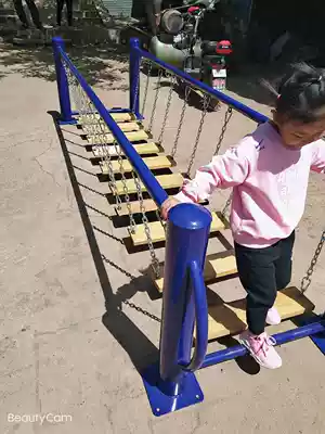 Factory direct sales outdoor kindergarten children's sensory training wooden swing bridge