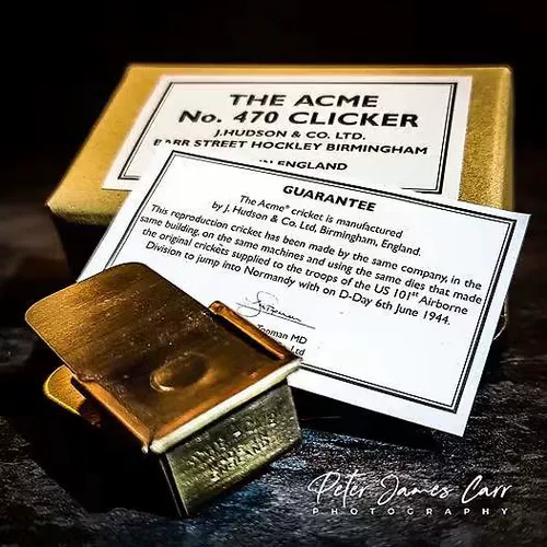 Британский оригинальный скелетный тренер ACME Сказ сигнал