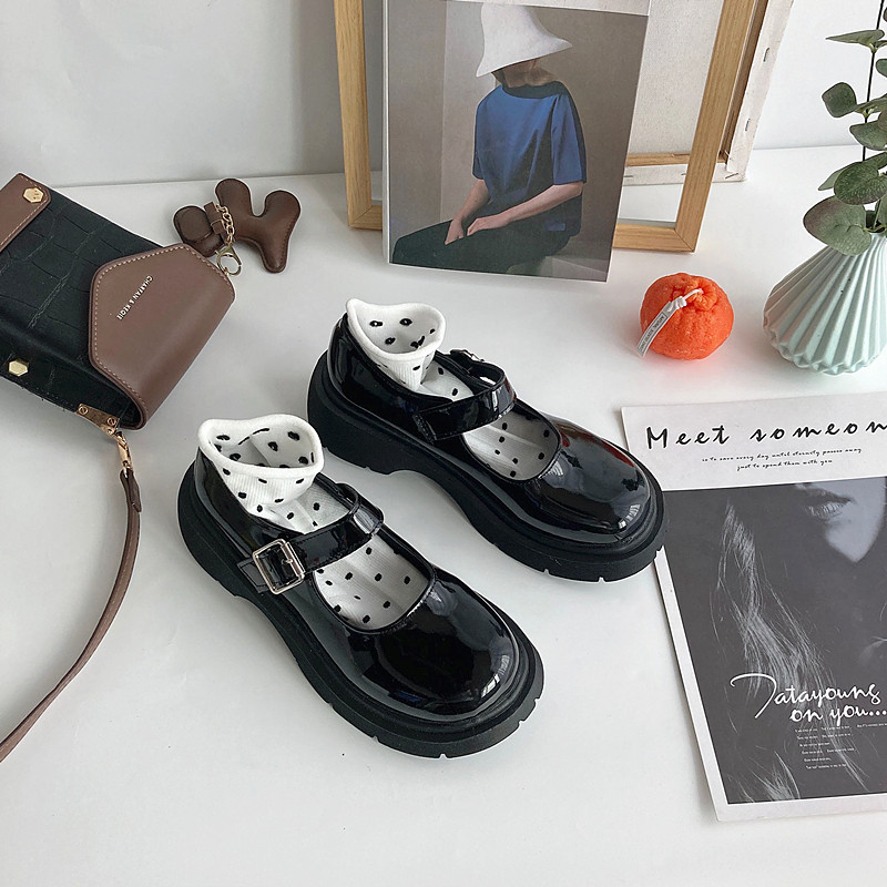 Japanese small leather shoes women's 2021 new summer thin section retro British style thick bottom thick heel buckle Mary Jane shoes