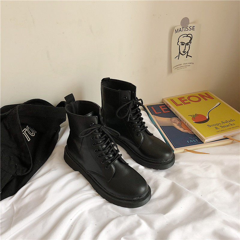 Martin boots women's British style 2020 new ins tide net red all-match handsome black motorcycle boots spring and autumn single boots