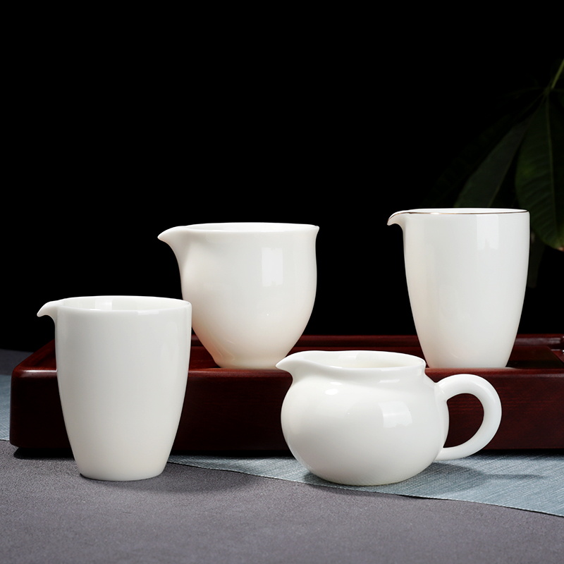 Shea butter jade Porcelain Tea Dao Justice Cup White Porcelain Sketching tea Porcelain Tea Leaking Cups of Tea Tea Cup Tea Cup single korn cup